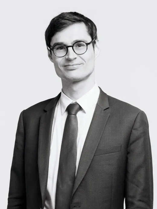 Maître Laurent Stouffs, avocat en droit public au barreau de Paris